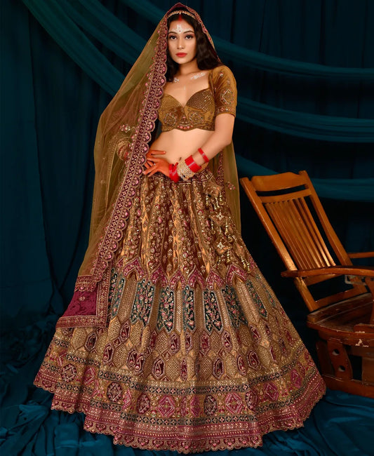 Lehenga nupcial dorada llamativa