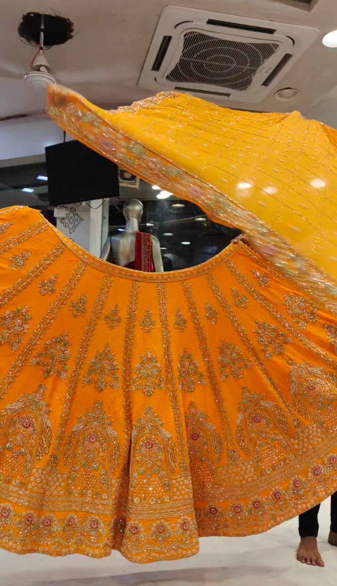 Haldi/Mehandi Lehanaga - Shopping World