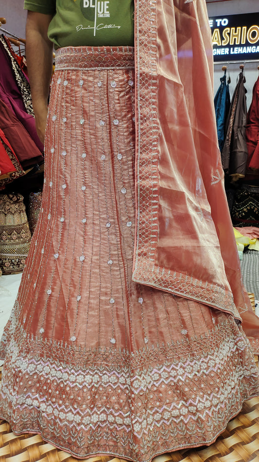 Lehenga con panel de melocotón Compras en el mundo