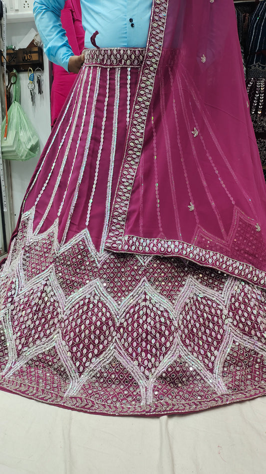 Increíble lehenga violeta púrpura